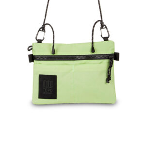 bolso topo designs carabiner shoulder Accessory bag light green 1