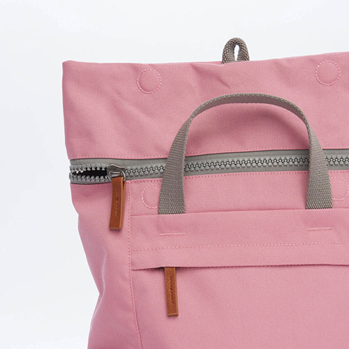 mochila Roka london Finchley A Sustainable small Antique Pink 3