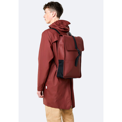 mochila rains backpack maroon 3