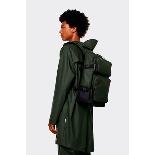 mochila Rains Charger Backpack green 2