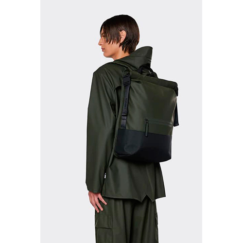 mochila Rains trail rolltop backpack green 2
