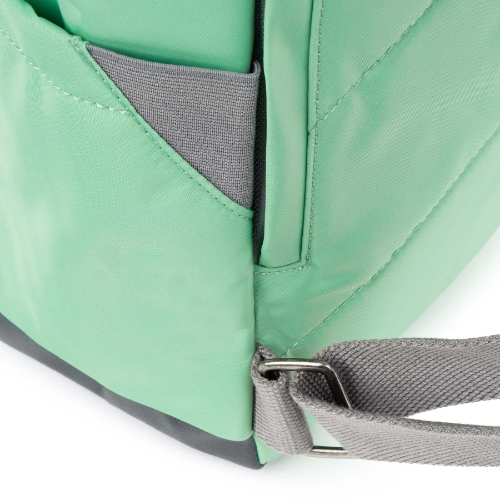 Mochila Roka CANFIELD B Small Matcha 4 Mochila Roka CANFIELD B Small Matcha - Imagen 4